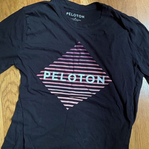 Peloton tshirt. Size xs.
